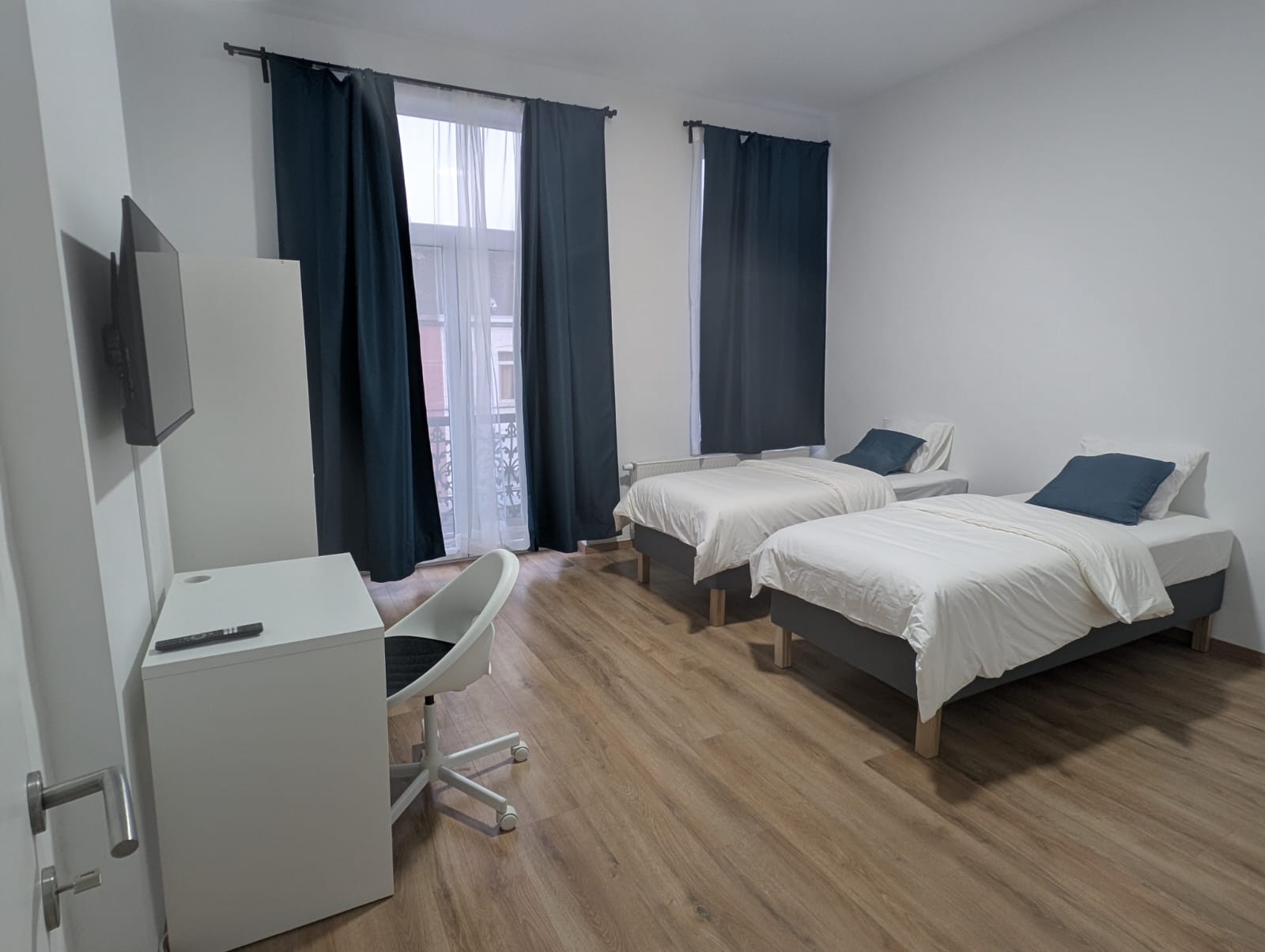 Professional House in Mons, Belgium - 4 bedrooms for 7 persons - Reference M-01 - Image 1